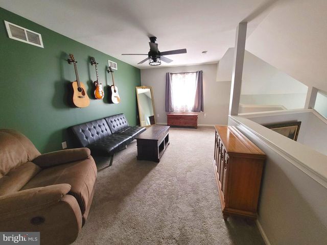 180 WOODLAKE DR, Marlton, NJ 08053