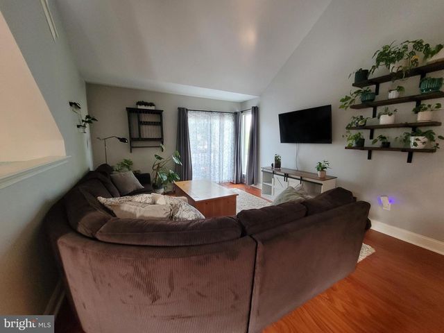 180 WOODLAKE DR, Marlton, NJ 08053