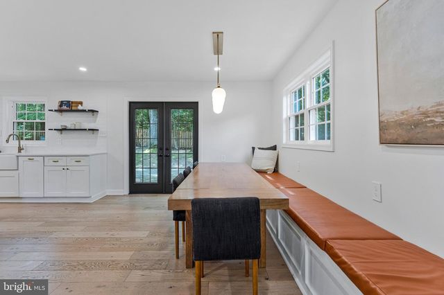 10816 BROADWATER DR, Fairfax, VA 22032