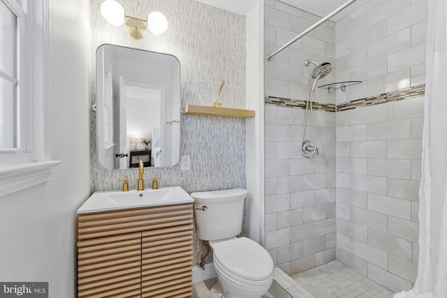 10816 BROADWATER DR, Fairfax, VA 22032