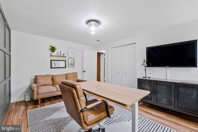 10816 BROADWATER DR, Fairfax, VA 22032