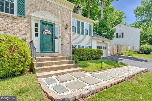 10816 BROADWATER DR, Fairfax, VA 22032