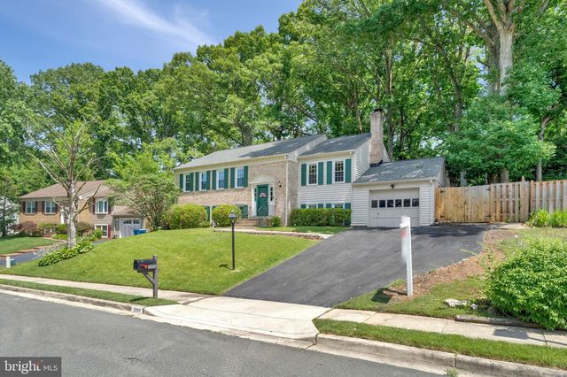 10816 BROADWATER DR, Fairfax, VA 22032