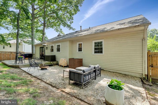 10816 BROADWATER DR, Fairfax, VA 22032
