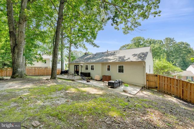 10816 BROADWATER DR, Fairfax, VA 22032