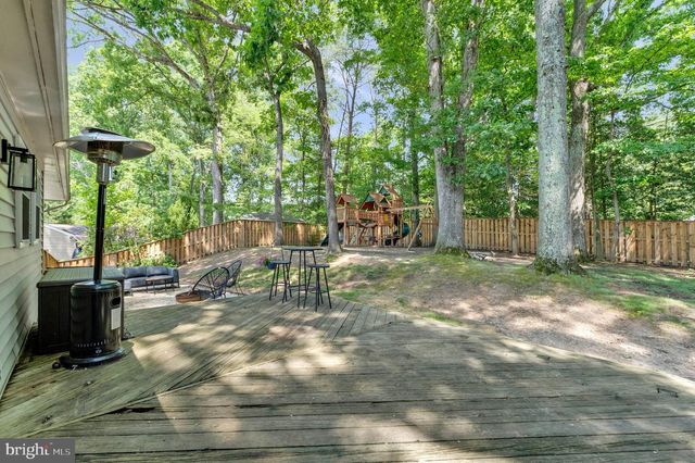 10816 BROADWATER DR, Fairfax, VA 22032