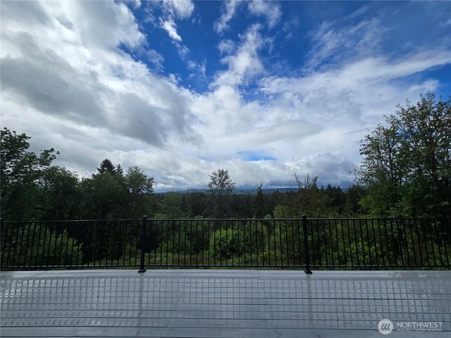 410 Studebaker Spur 1, Castle Rock, WA 98611