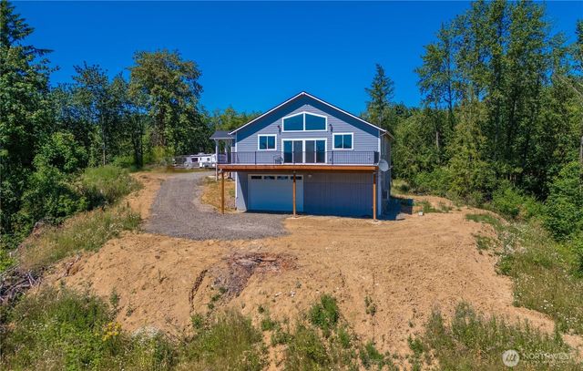 410 Studebaker Spur 1, Castle Rock, WA 98611