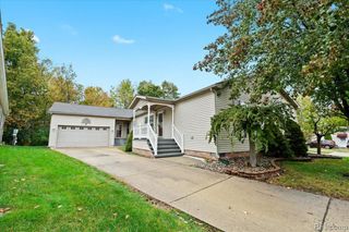 11078 Wood Run Circle, South Lyon, MI 48178