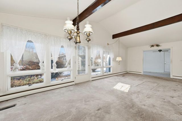 15 Short Hill Drive, Poughkeepsie, NY 12603