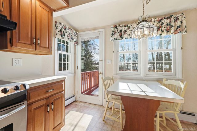 15 Short Hill Drive, Poughkeepsie, NY 12603