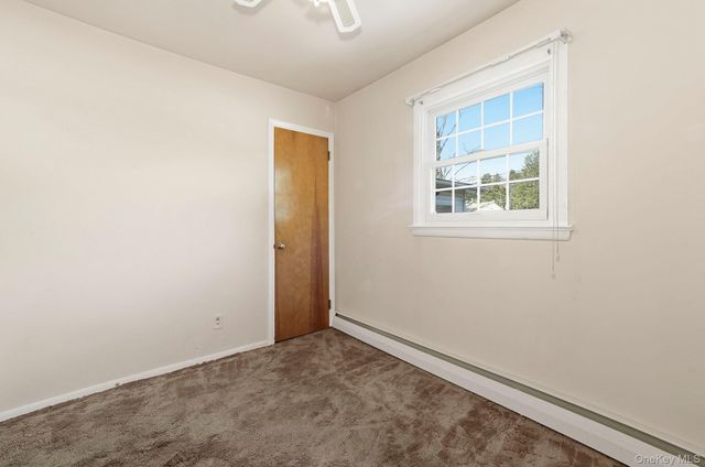 15 Short Hill Drive, Poughkeepsie, NY 12603