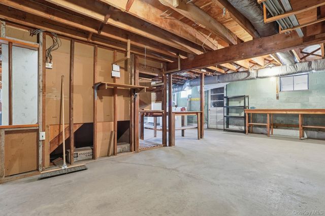 15 Short Hill Drive, Poughkeepsie, NY 12603