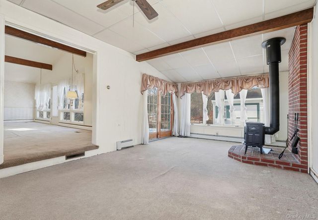 15 Short Hill Drive, Poughkeepsie, NY 12603