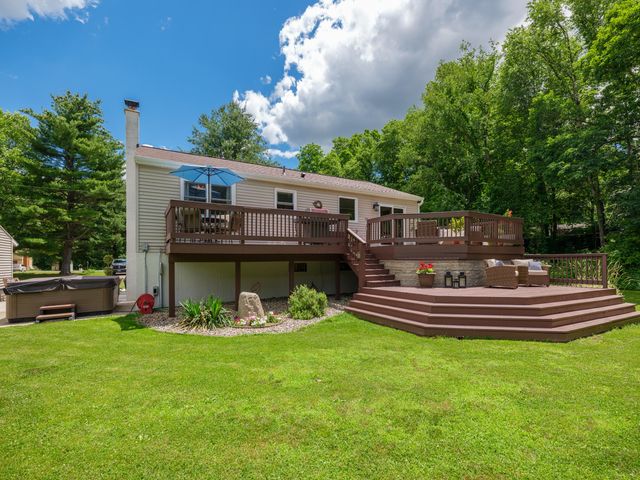 5478 S 31st Street, Kalamazoo, MI 49048