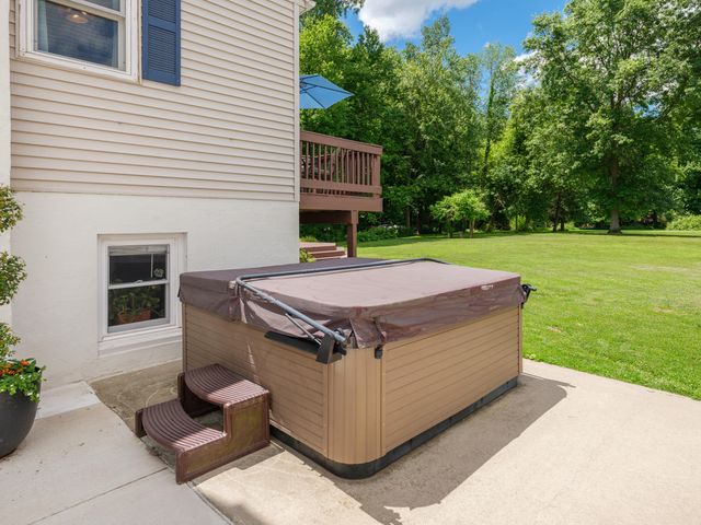5478 S 31st Street, Kalamazoo, MI 49048