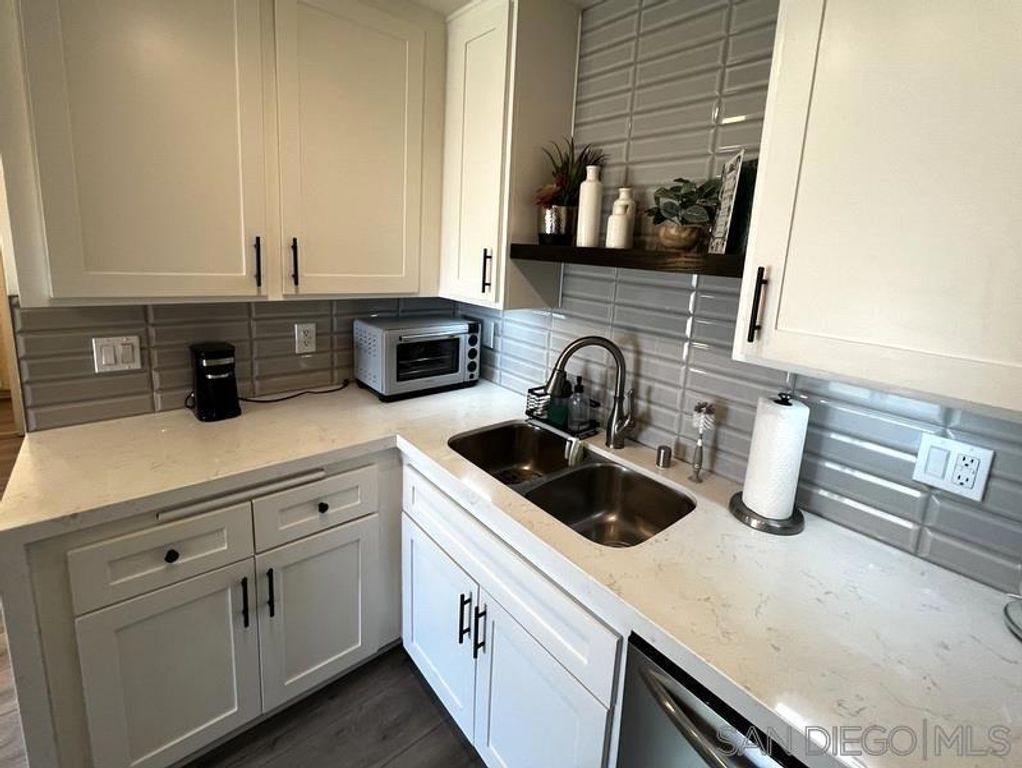 6350 Genesee Ave. 316, San Diego, CA 92122 — photo 5