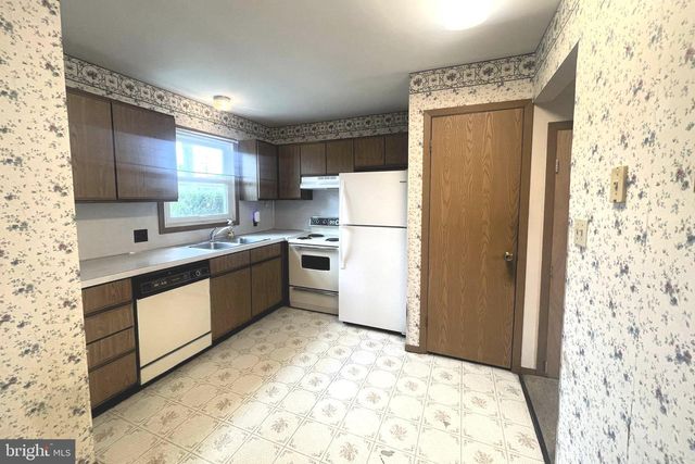 135-A S CHESTNUT ST, Annville, PA 17003