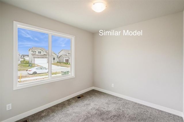 932 Lavender Lane, Pella, IA 50219