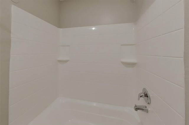 801 Painted Bison Drive, La Marque, TX 77568