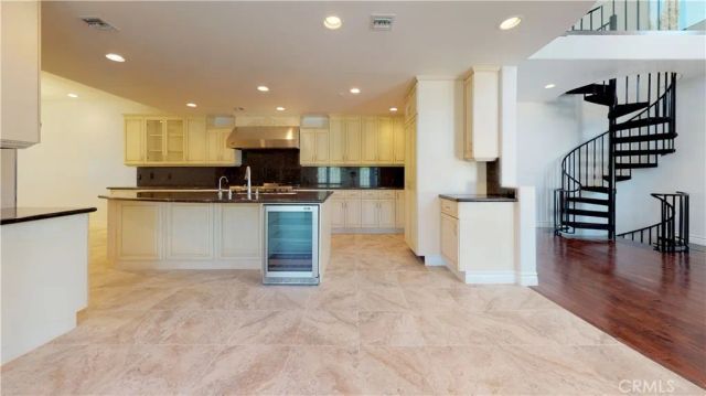 22500 N Summit Ridge, Chatsworth, CA 91311