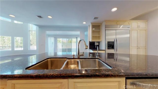 22500 N Summit Ridge, Chatsworth, CA 91311