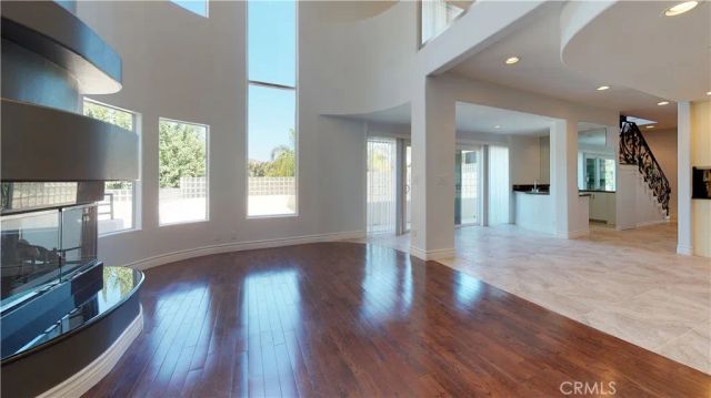 22500 N Summit Ridge, Chatsworth, CA 91311