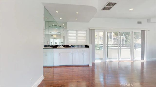 22500 N Summit Ridge, Chatsworth, CA 91311