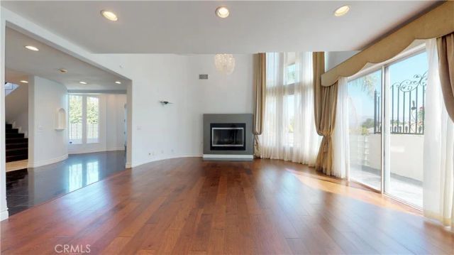 22500 N Summit Ridge, Chatsworth, CA 91311