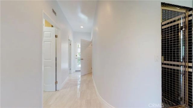 22500 N Summit Ridge, Chatsworth, CA 91311