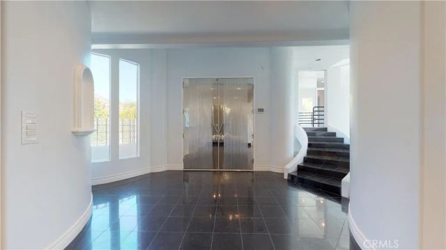 22500 N Summit Ridge, Chatsworth, CA 91311
