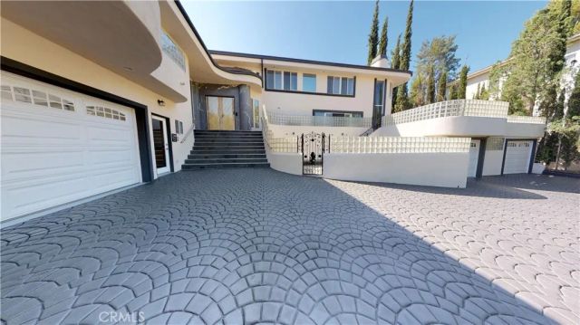 22500 N Summit Ridge, Chatsworth, CA 91311