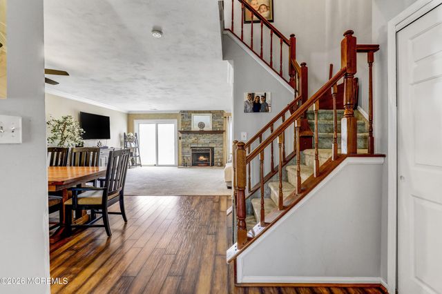 284 Elmwood Court, Howell, NJ 07731