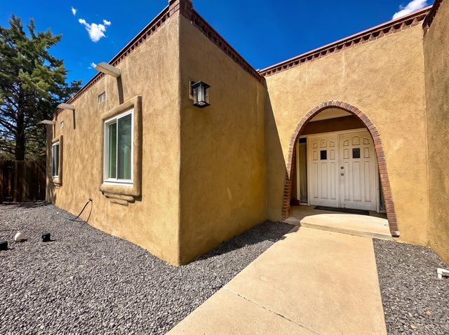80 N Sienna Court NE, Rio Rancho, NM 87124