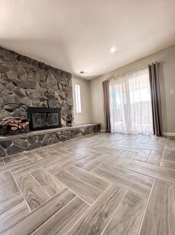 80 N Sienna Court NE, Rio Rancho, NM 87124