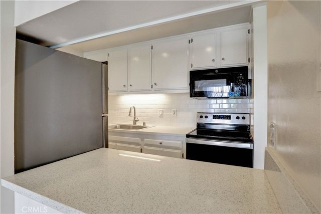 611 S Prospect, Redondo Beach, CA 90277