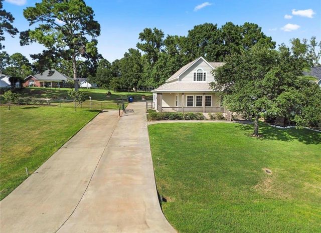361 Bridgelanding, Onalaska, TX 77360