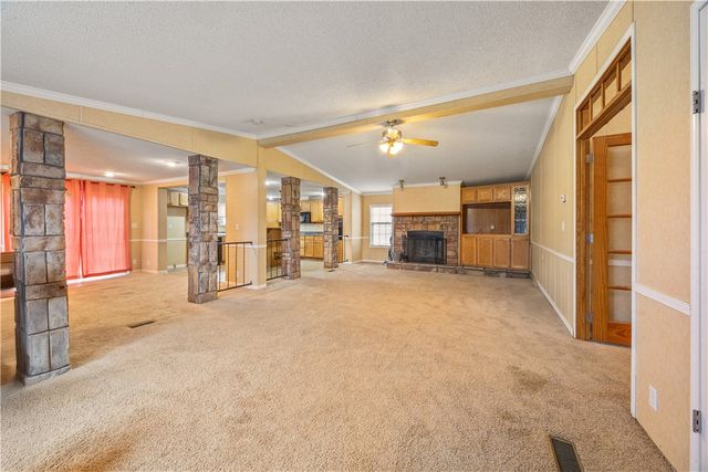 2086 S Harris Drive, Fayetteville, AR 72701