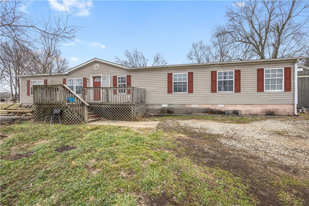 2086 S Harris Drive, Fayetteville, AR 72701