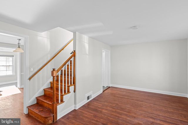 2100 27TH ST S, Arlington, VA 22206