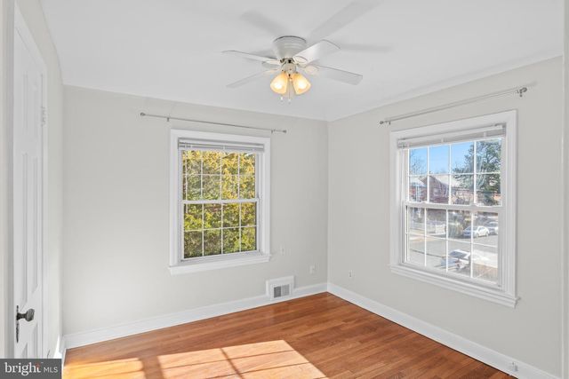 2100 27TH ST S, Arlington, VA 22206