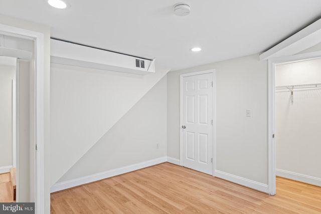 2100 27TH ST S, Arlington, VA 22206