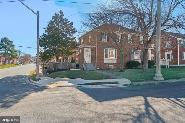 2100 27TH ST S, Arlington, VA 22206