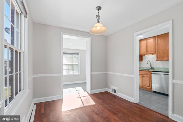 2100 27TH ST S, Arlington, VA 22206