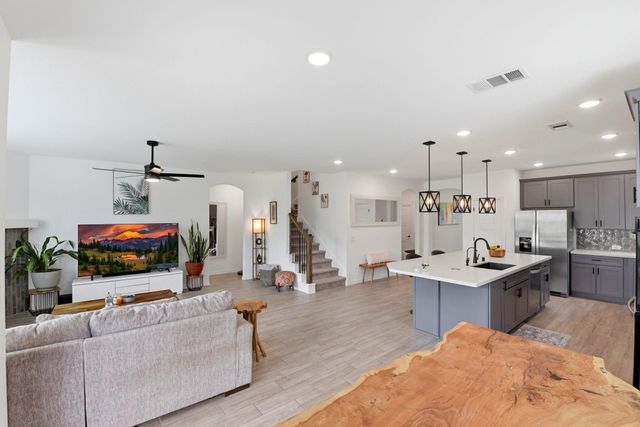 15965 Hayes Market Loop, Conroe, TX 77302