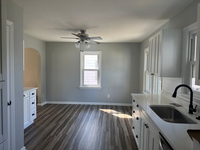 435 S Center Avenue, Bradley, IL 60915