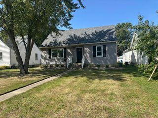 435 S Center Avenue, Bradley, IL 60915