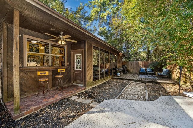 2319 Flamingo Street, New Caney, TX 77357