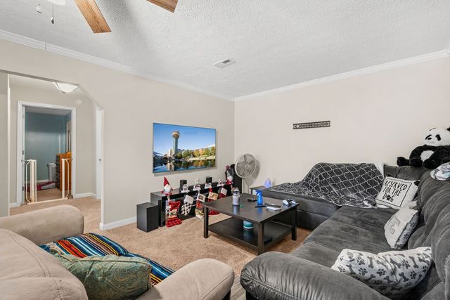 250 McDeerman Rd, Jacksboro, TN 37757