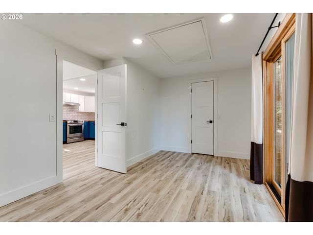 3125 PORTLAND St, Eugene, OR 97405